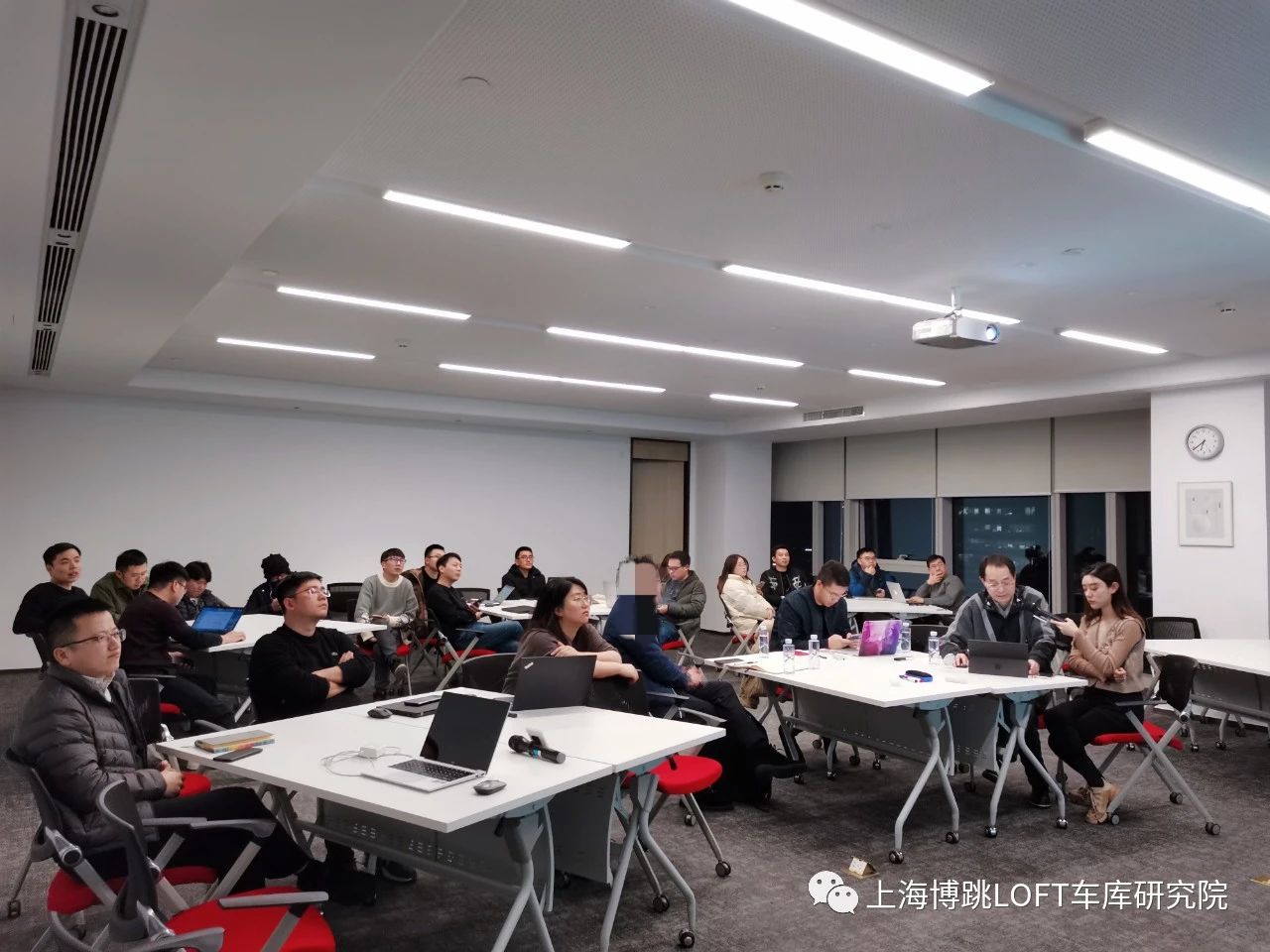克拉玛依杭州LOFT车库专题会
